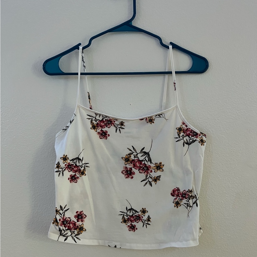 GARAGE White Tank with Flowers, Size 4/L